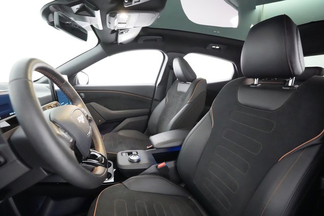 2022 Ford Mustang Mach-E — photo 3 of 23
