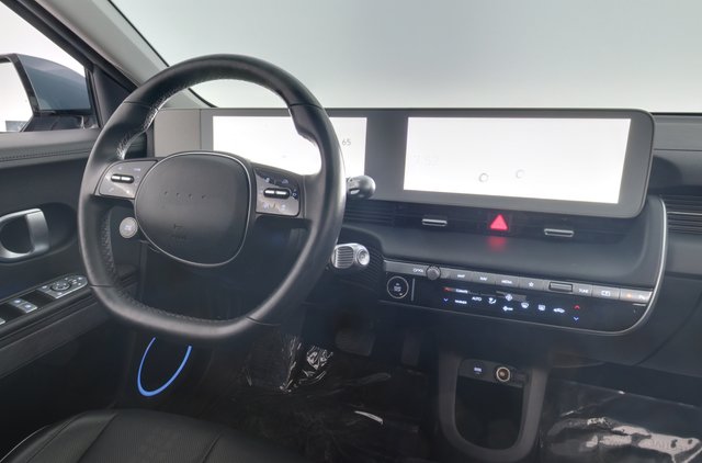 2022 Hyundai IONIQ 5 — photo 5 of 24