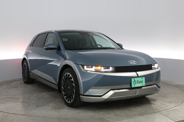 2022 Hyundai IONIQ 5 — photo 13 of 24