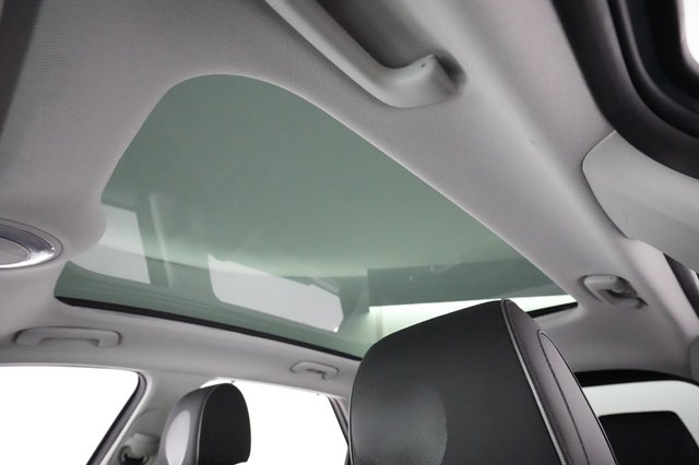 2022 Hyundai IONIQ 5 — photo 18 of 24
