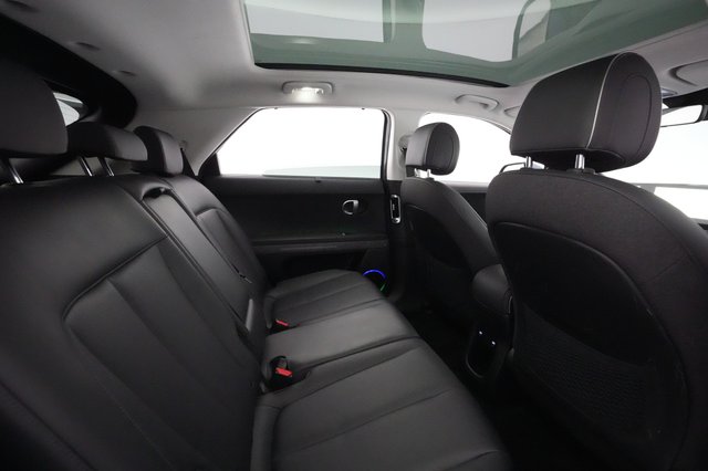 2022 Hyundai IONIQ 5 — photo 4 of 24