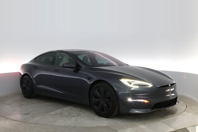 2021 Tesla Model S — photo 9 of 26