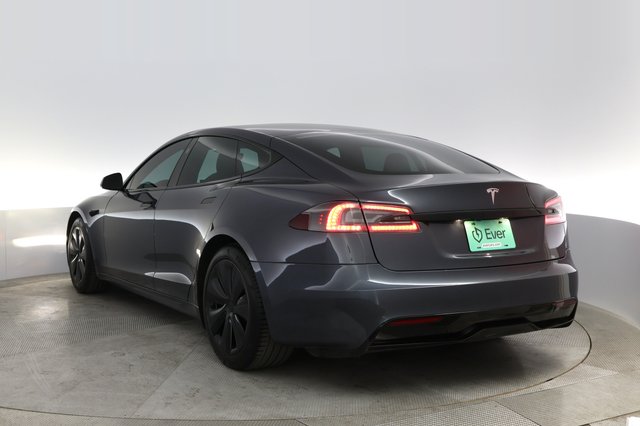 2021 Tesla Model S — photo 8 of 26