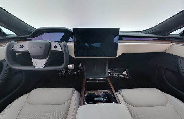 2021 Tesla Model S — photo 24 of 26