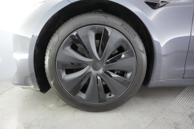 2021 Tesla Model S — photo 7 of 26