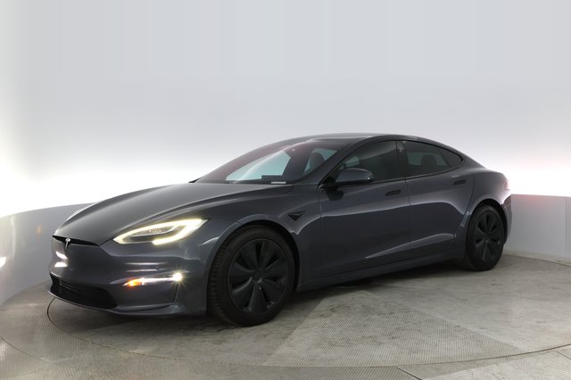 2021 Tesla Model S — photo 15 of 26