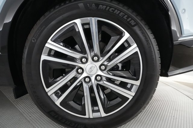 2024 Cadillac LYRIQ — photo 14 of 23