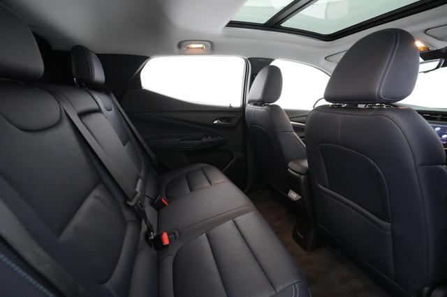 2022 Chevrolet Bolt EUV — photo 4 of 22