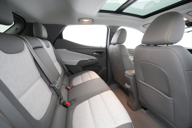 2022 Chevrolet Bolt EUV — photo 3 of 35