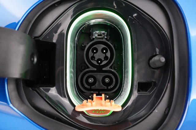 2022 Chevrolet Bolt EUV — photo 19 of 35