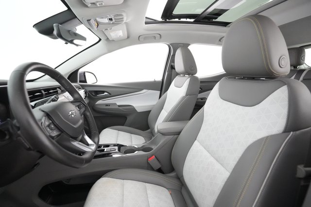 2022 Chevrolet Bolt EUV — photo 3 of 24
