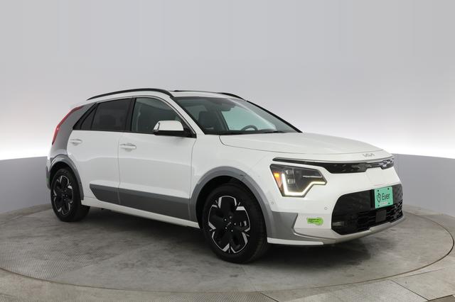 2023 Kia Niro EV — photo 8 of 56