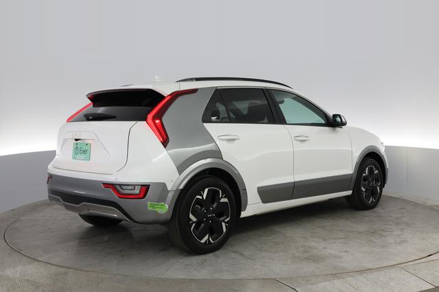 2023 Kia Niro EV — photo 2 of 56