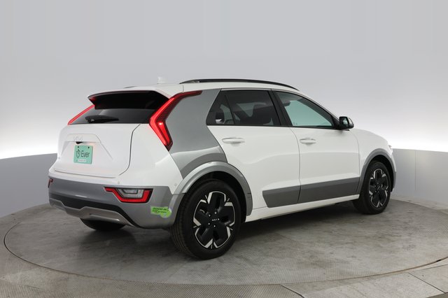 2023 Kia Niro EV — photo 2 of 56