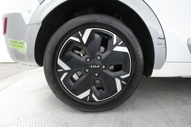 2023 Kia Niro EV — photo 15 of 56