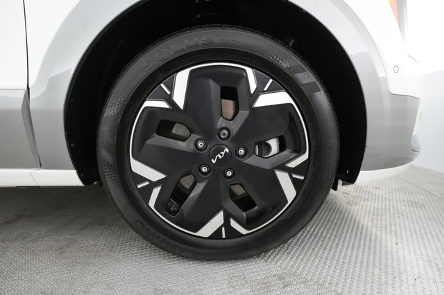 2023 Kia Niro EV — photo 14 of 56