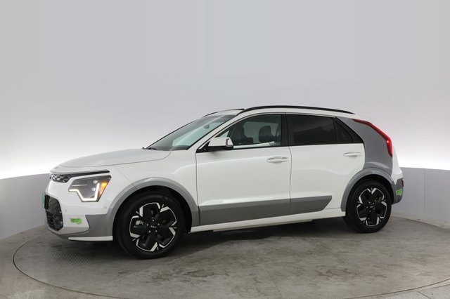 2023 Kia Niro EV — photo 11 of 56