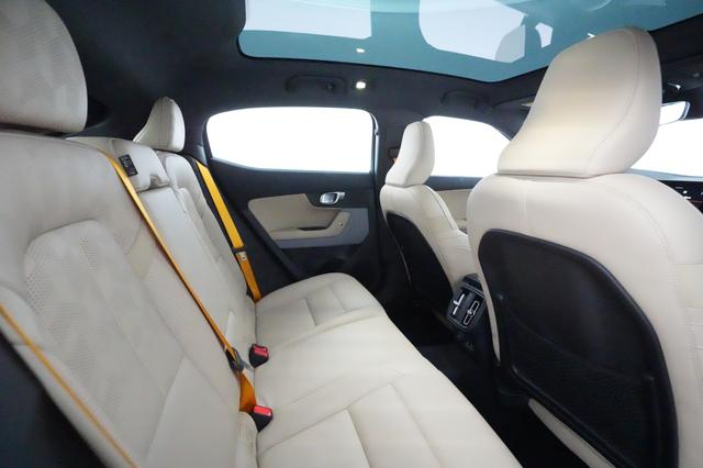 2022 Polestar 2 — photo 4 of 28