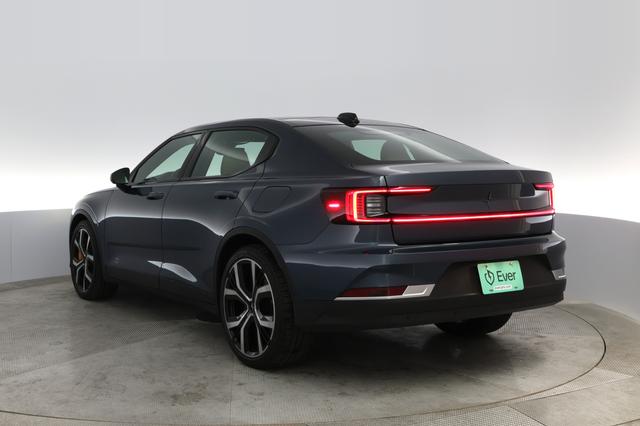 2022 Polestar 2 — photo 10 of 28