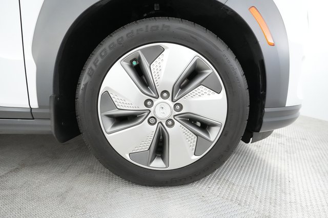 2020 Hyundai Kona — photo 17 of 24