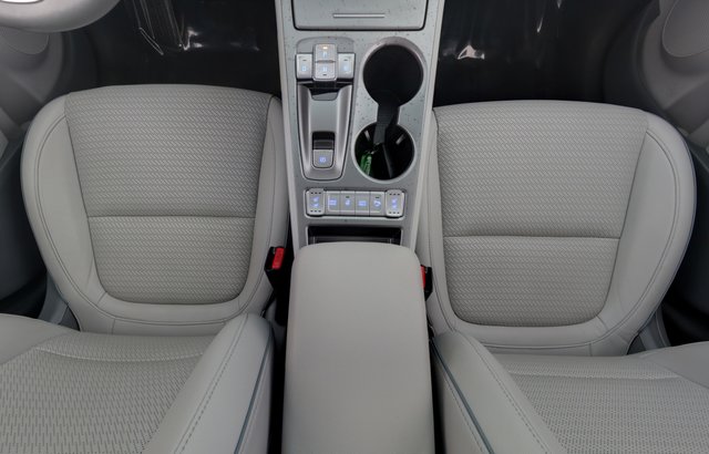 2020 Hyundai Kona — photo 21 of 24