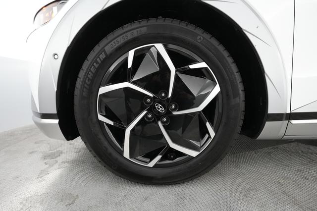 2024 Hyundai IONIQ 5 — photo 7 of 22
