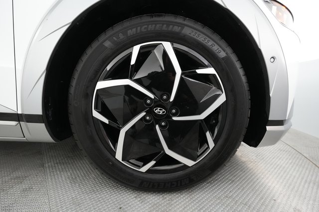 2024 Hyundai IONIQ 5 — photo 16 of 22