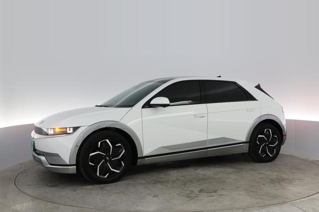 2024 Hyundai IONIQ 5 — photo 10 of 22