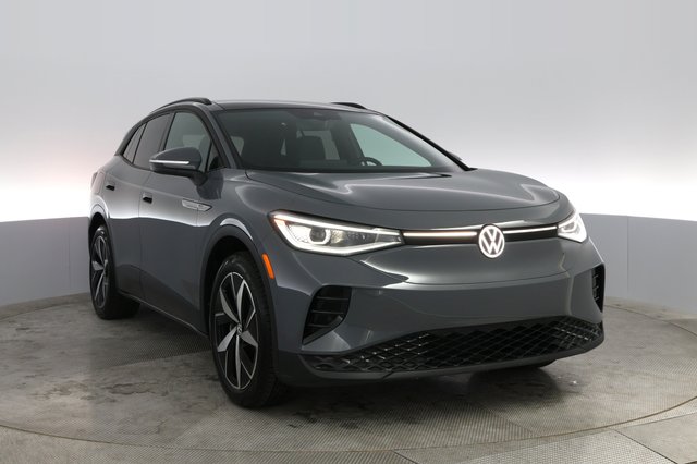 2023 Volkswagen ID.4 — photo 12 of 21