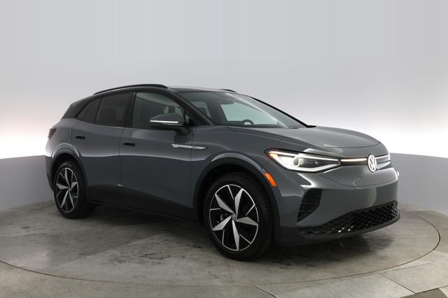 2023 Volkswagen ID.4 — photo 10 of 21