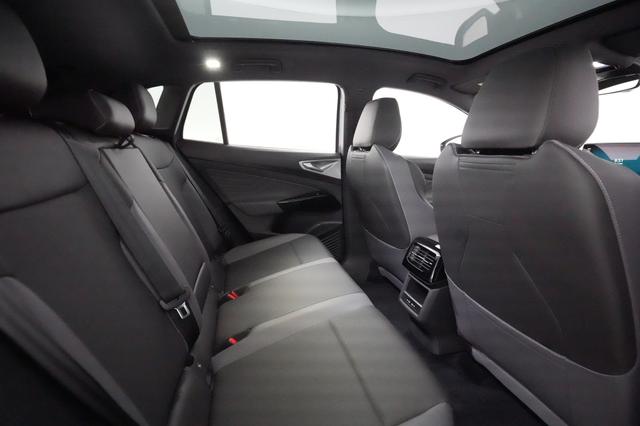 2023 Volkswagen ID.4 — photo 4 of 21