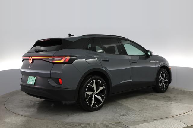 2023 Volkswagen ID.4 — photo 2 of 21