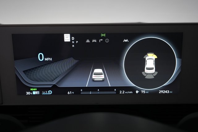2023 Hyundai IONIQ 5 — photo 5 of 24
