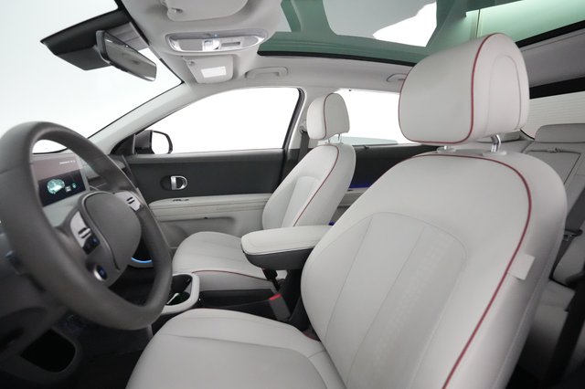 2023 Hyundai IONIQ 5 — photo 3 of 24
