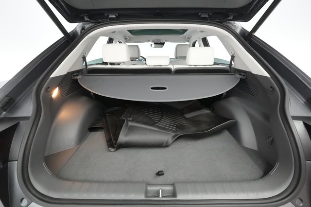 2023 Hyundai IONIQ 5 — photo 6 of 24