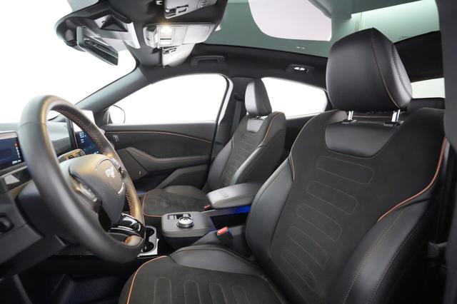 2022 Ford Mustang Mach-E — photo 3 of 23