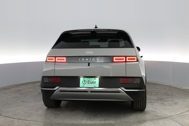 2024 Hyundai IONIQ 5 — photo 9 of 23