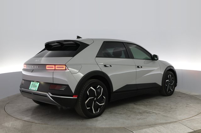 2024 Hyundai IONIQ 5 — photo 2 of 23