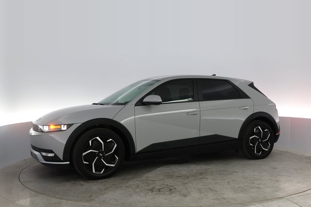 2024 Hyundai IONIQ 5 — photo 11 of 23