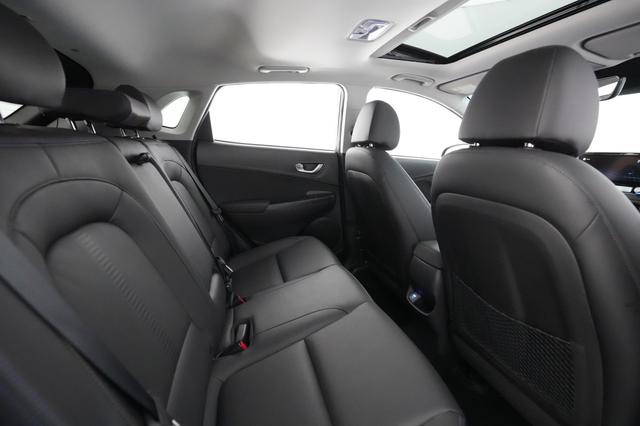 2022 Hyundai Kona — photo 3 of 21