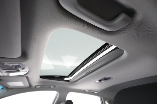 2022 Hyundai Kona — photo 18 of 21
