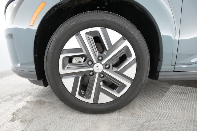 2022 Hyundai Kona — photo 11 of 21