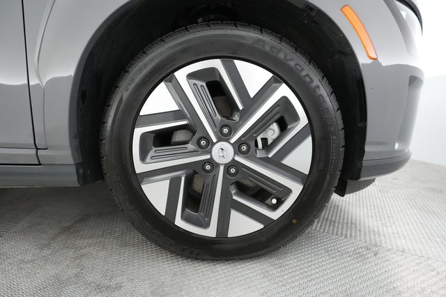 2023 Hyundai Kona — photo 17 of 24