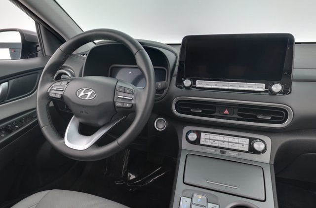2023 Hyundai Kona — photo 5 of 24