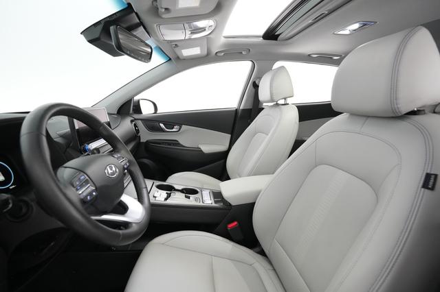 2023 Hyundai Kona — photo 3 of 24