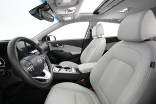 2023 Hyundai Kona — photo 3 of 24