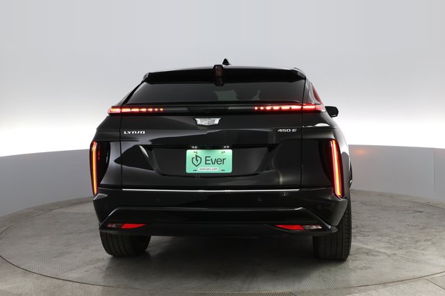 2023 Cadillac LYRIQ — photo 14 of 22
