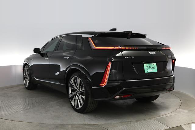 2023 Cadillac LYRIQ — photo 9 of 22