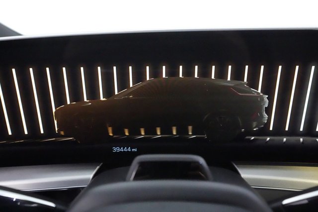 2023 Cadillac LYRIQ — photo 5 of 22