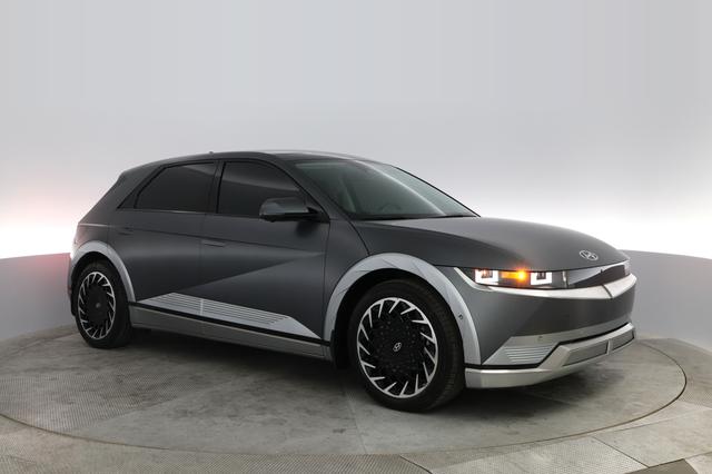 2022 Hyundai IONIQ 5 — photo 8 of 51